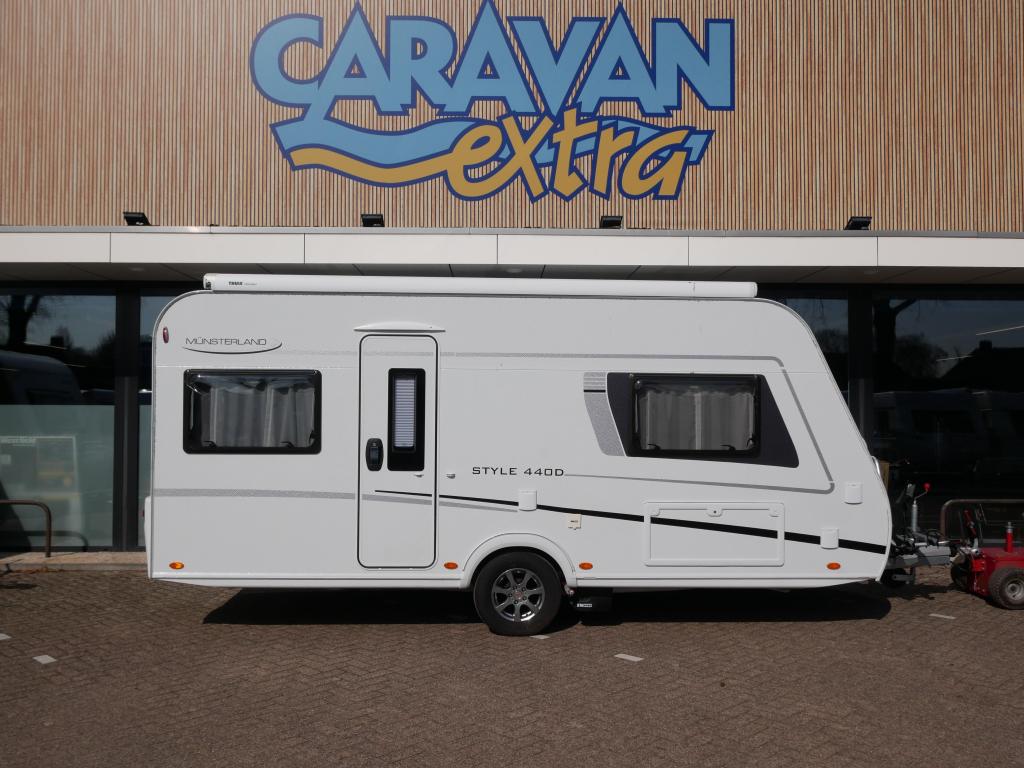 LMC Style 440 D Mover, luifel, fietsenrek, Caravans en Kamperen, Caravans, Rondzit, Bedrijf, Schokbreker, Overige typen