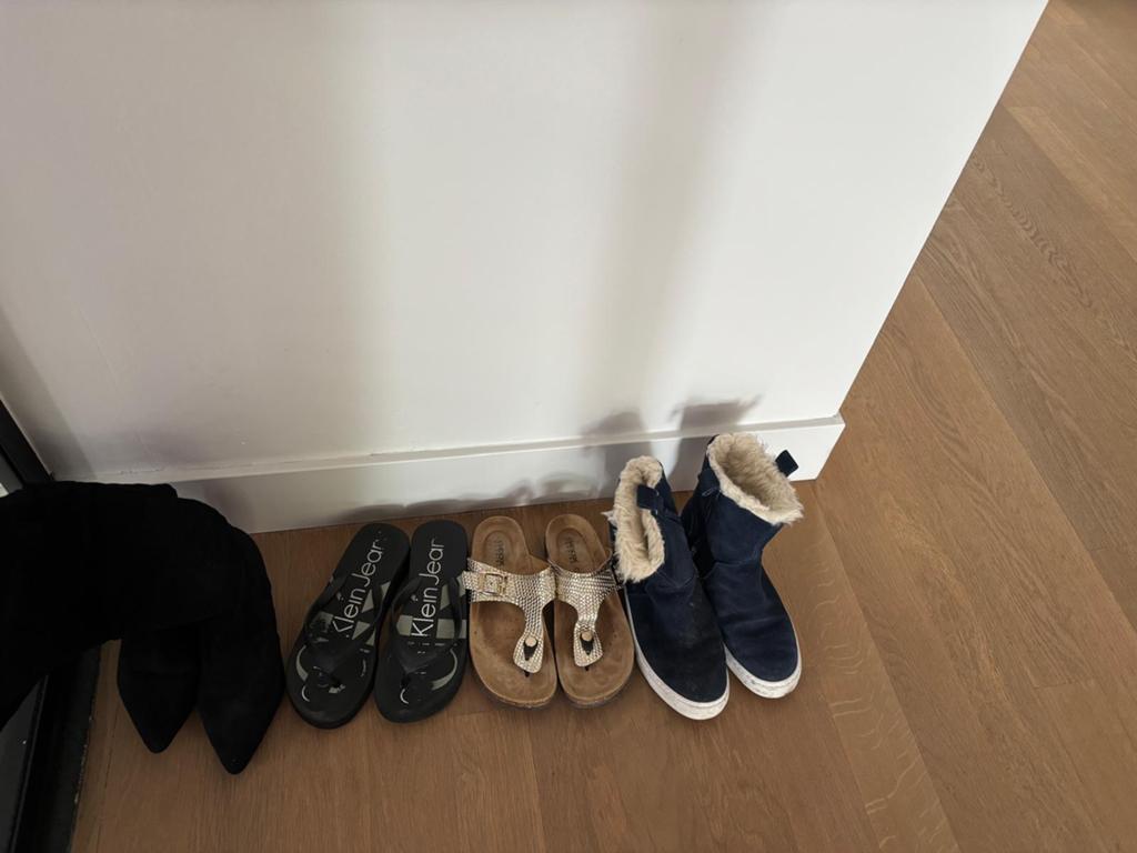 Schoenen, slippers maat 37, Ophalen of Verzenden
