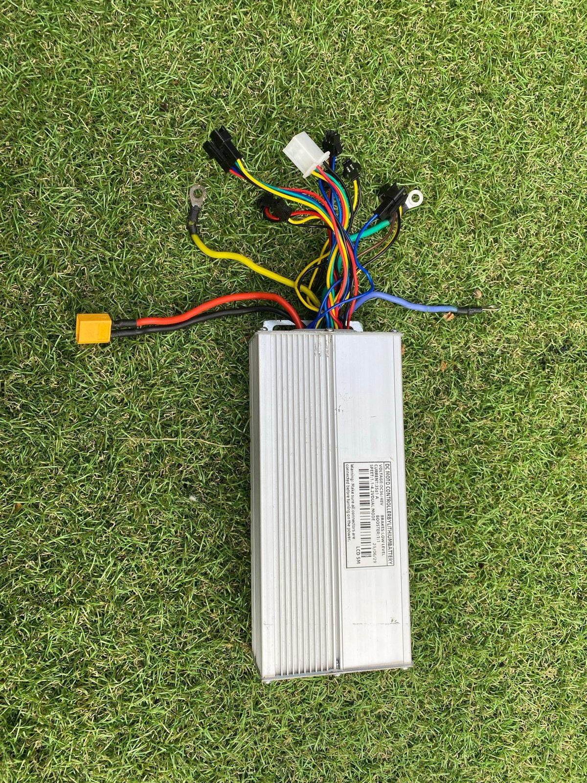 DC Motor Controller 35a (75 kmh), Fietsen en Brommers, Zo goed als nieuw