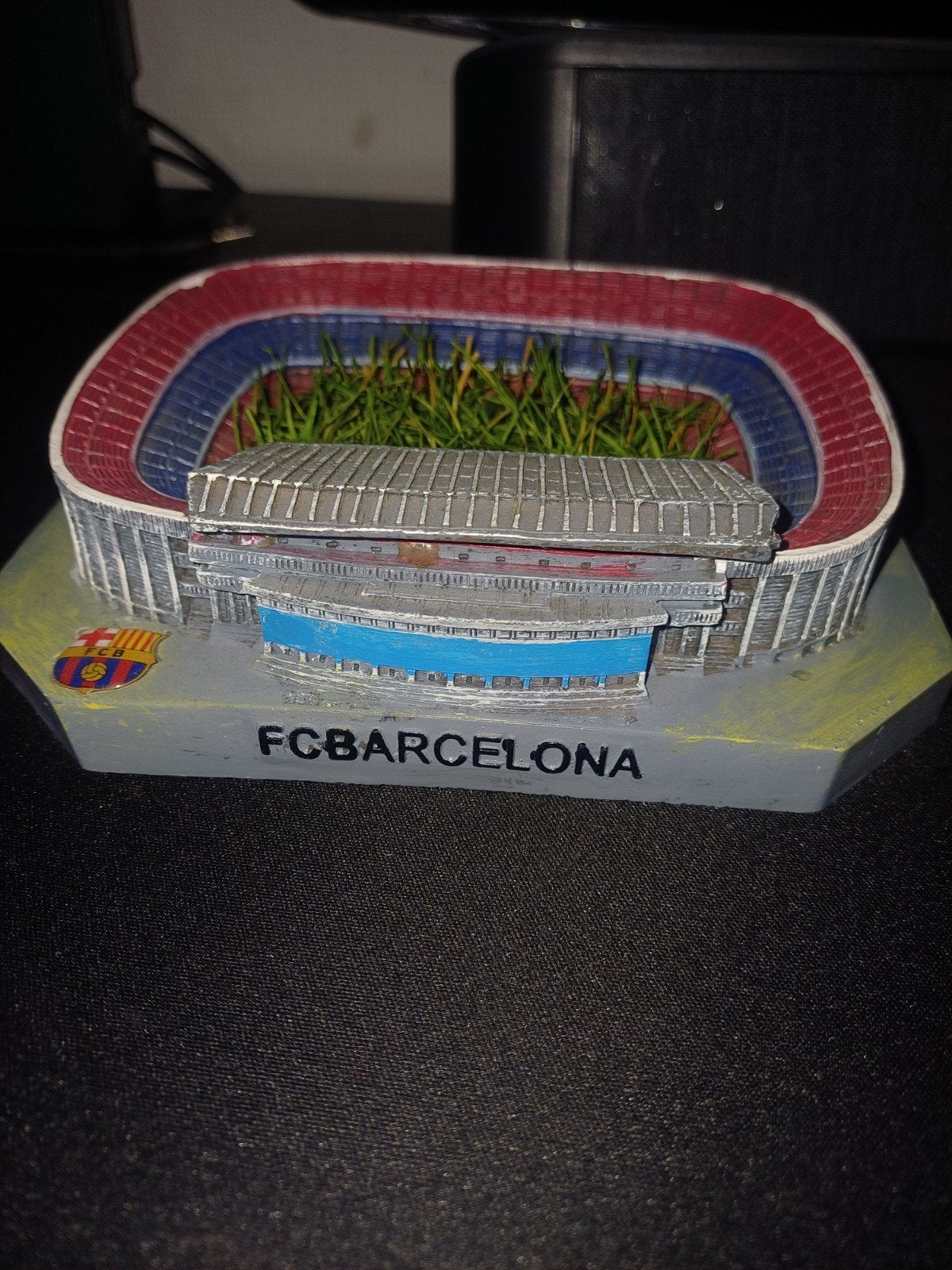 FC Barcelona Camp Nou Stadion Beeldje, Verzenden, Zo goed als nieuw, Buitenlandse clubs, Beeldje of Poppetje