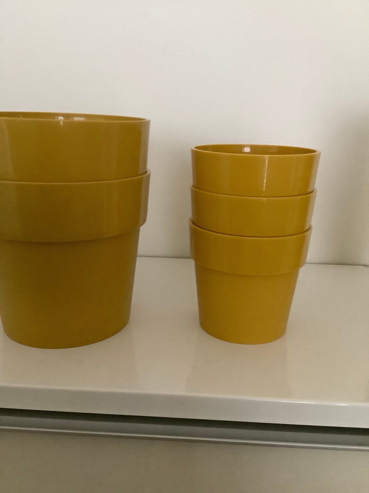 Gele Elho bloempotjes,2 geschikt voor buiten,rest v binnen., Kunststof, Rond, Binnen, Ophalen of Verzenden