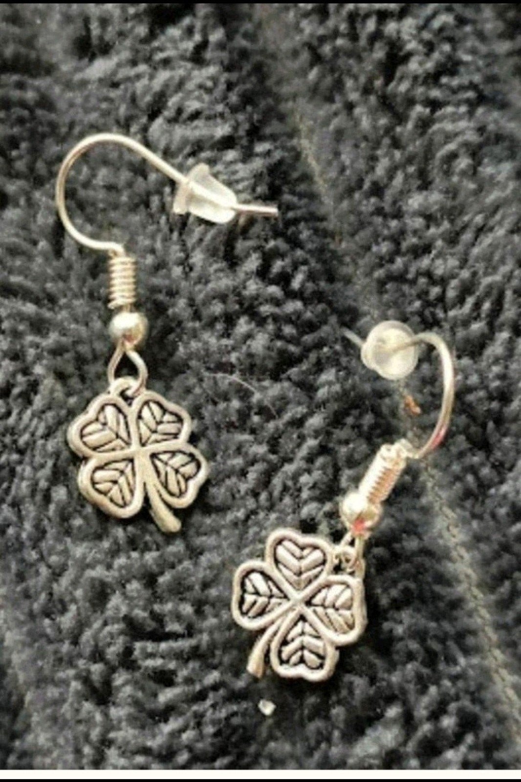 zilveren oorbellen klavertje vier, Sieraden, Tassen en Uiterlijk, Oorbellen, Hangers, Verzenden, Nieuw, Zilver