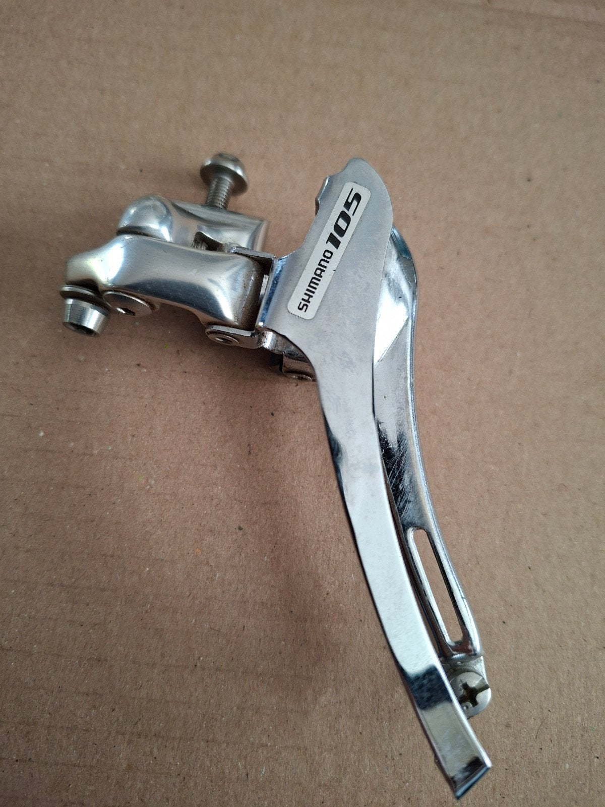 Shimano 105 Voorderailleur, Ophalen of Verzenden, Zo goed als nieuw, Derailleur of Ketting, Aluminium