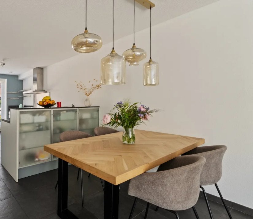 Zo goed als nieuwe eettafel met 4 gratis stoelen, Huis en Inrichting, Tafels | Eettafels, Ophalen, 50 tot 100 cm, Zo goed als nieuw