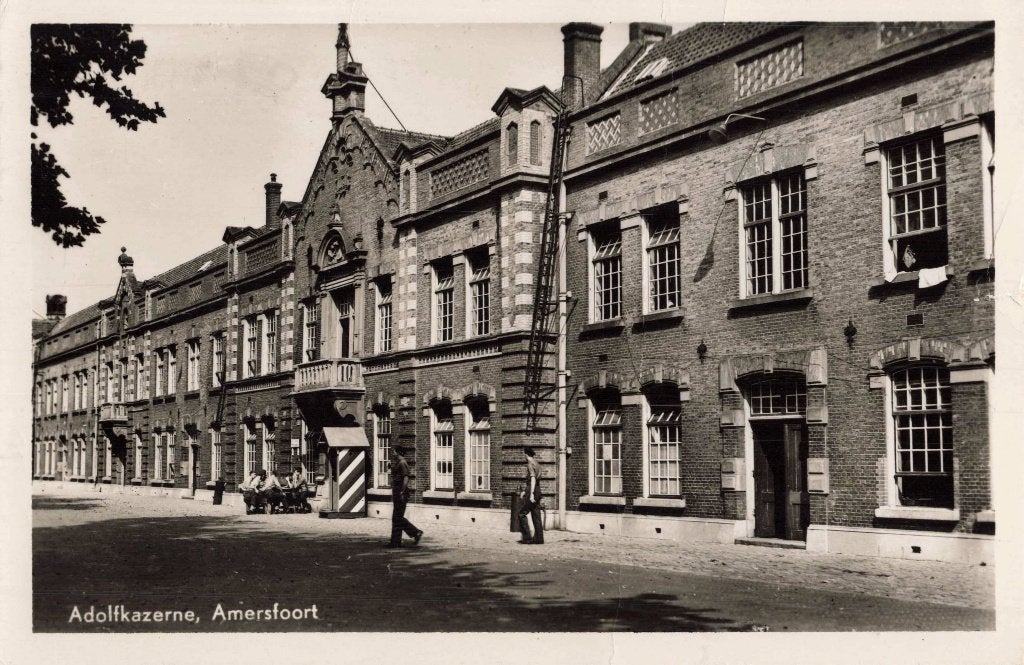 Amersfoort Adolfkazerne M8100, Ophalen, 1940 tot 1960, Gelopen, Utrecht