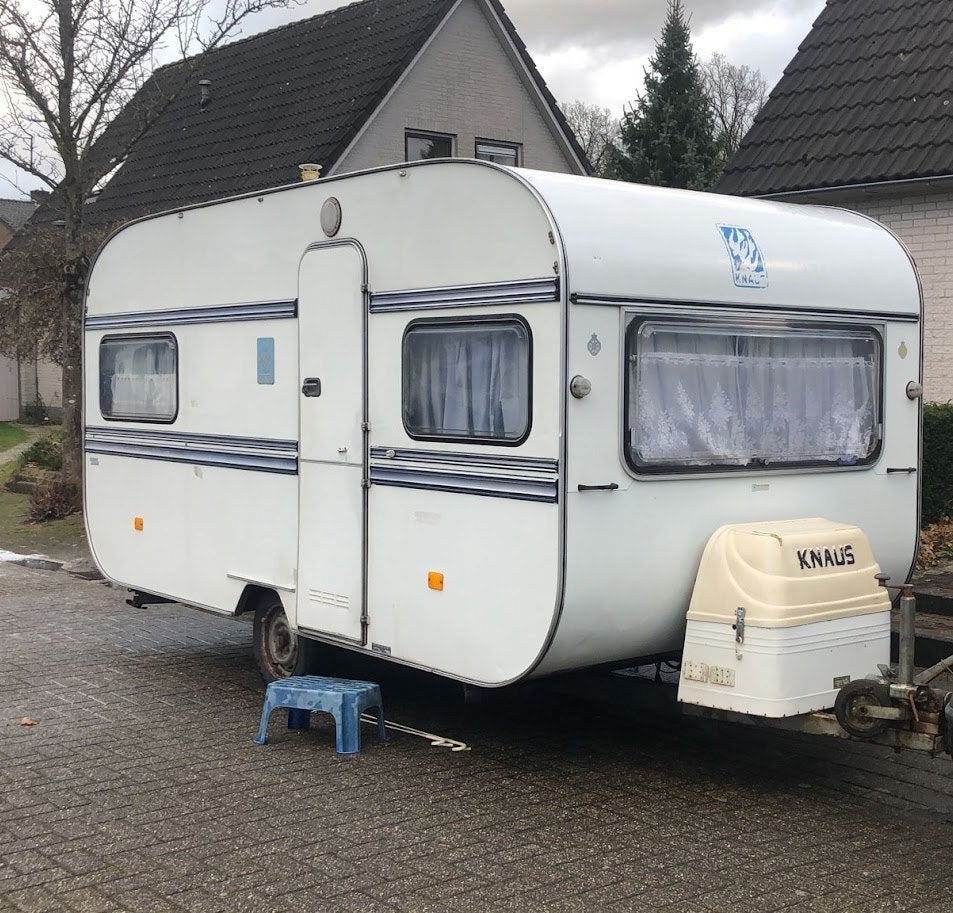 Knaus Sudwind, Rondzit, Omvormbare zithoek, 750 - 1000 kg, Particulier