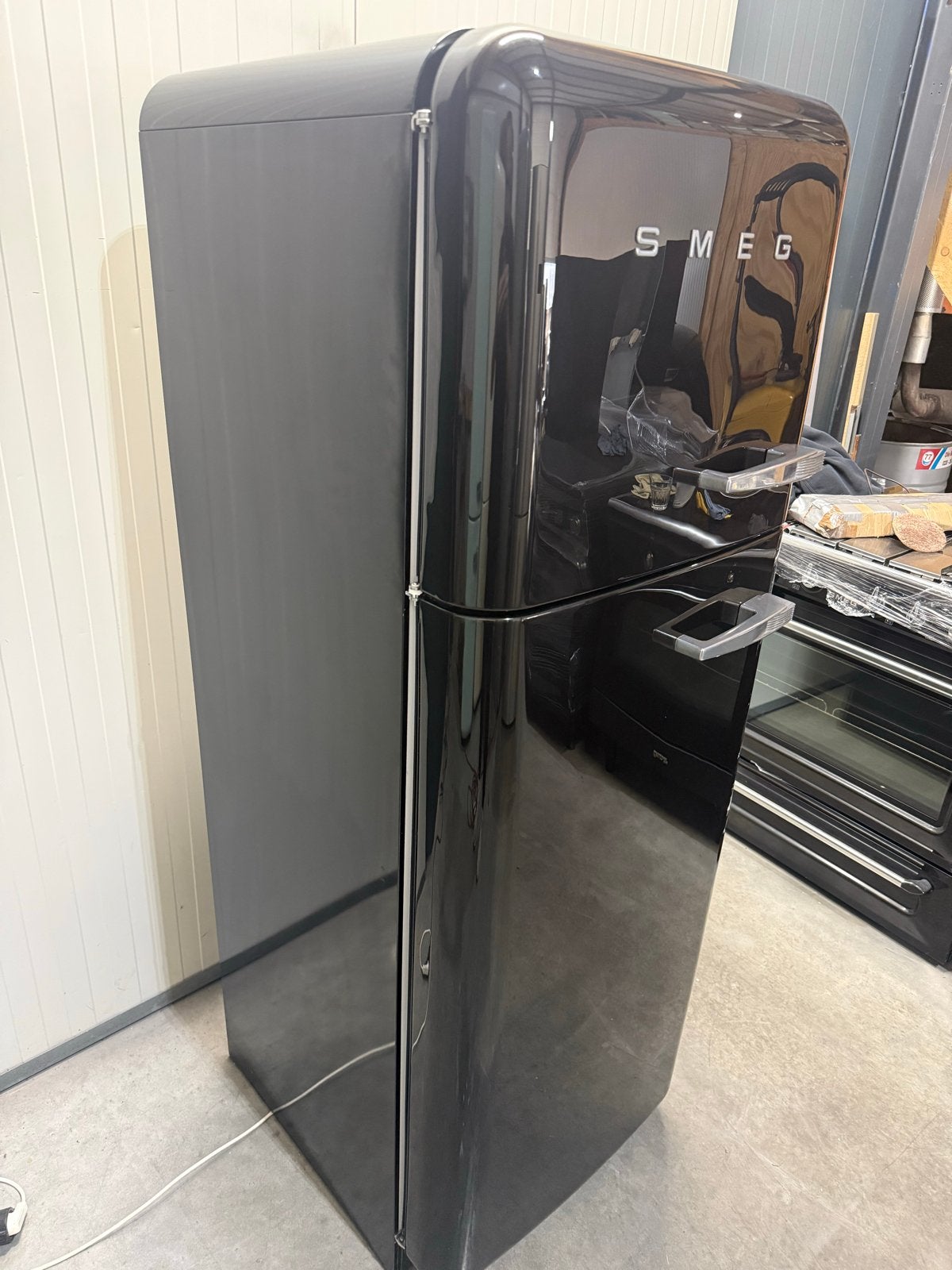 Smeg Fab 30 Koelkast met vriesvak - Zwart, nette staat, 150 tot 200 liter, Bella, 45 tot 60 cm, Bella