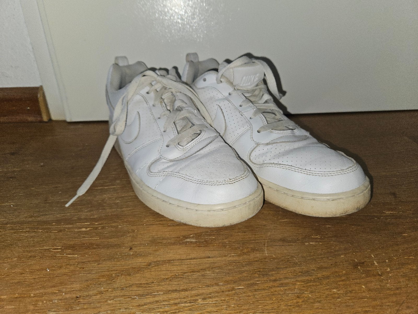 Witte Nike Sneakers - Maat 45, Ophalen of Verzenden, Gedragen, Wit