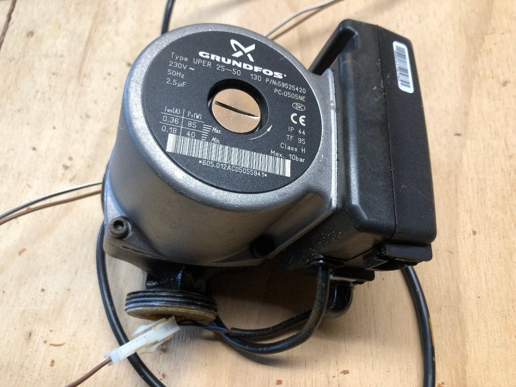 Grundfos uper 25-50 CV ketel pomp, Gebruikt, Minder dan 30 cm, Cv-ketel of Combi-ketel, Minder dan 60 cm
