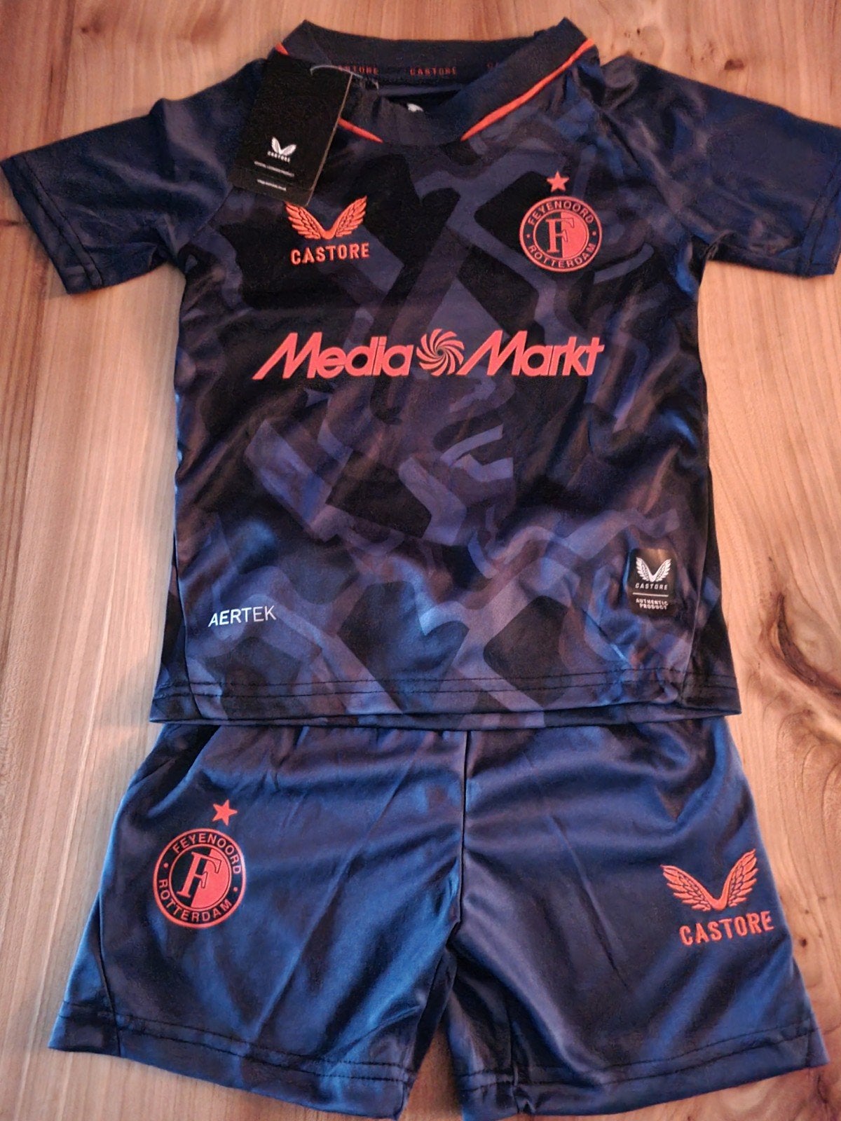Feyenoord 2026/2027 Div Maten, Maat XS of kleiner, Ophalen of Verzenden, Nieuw, Shirt