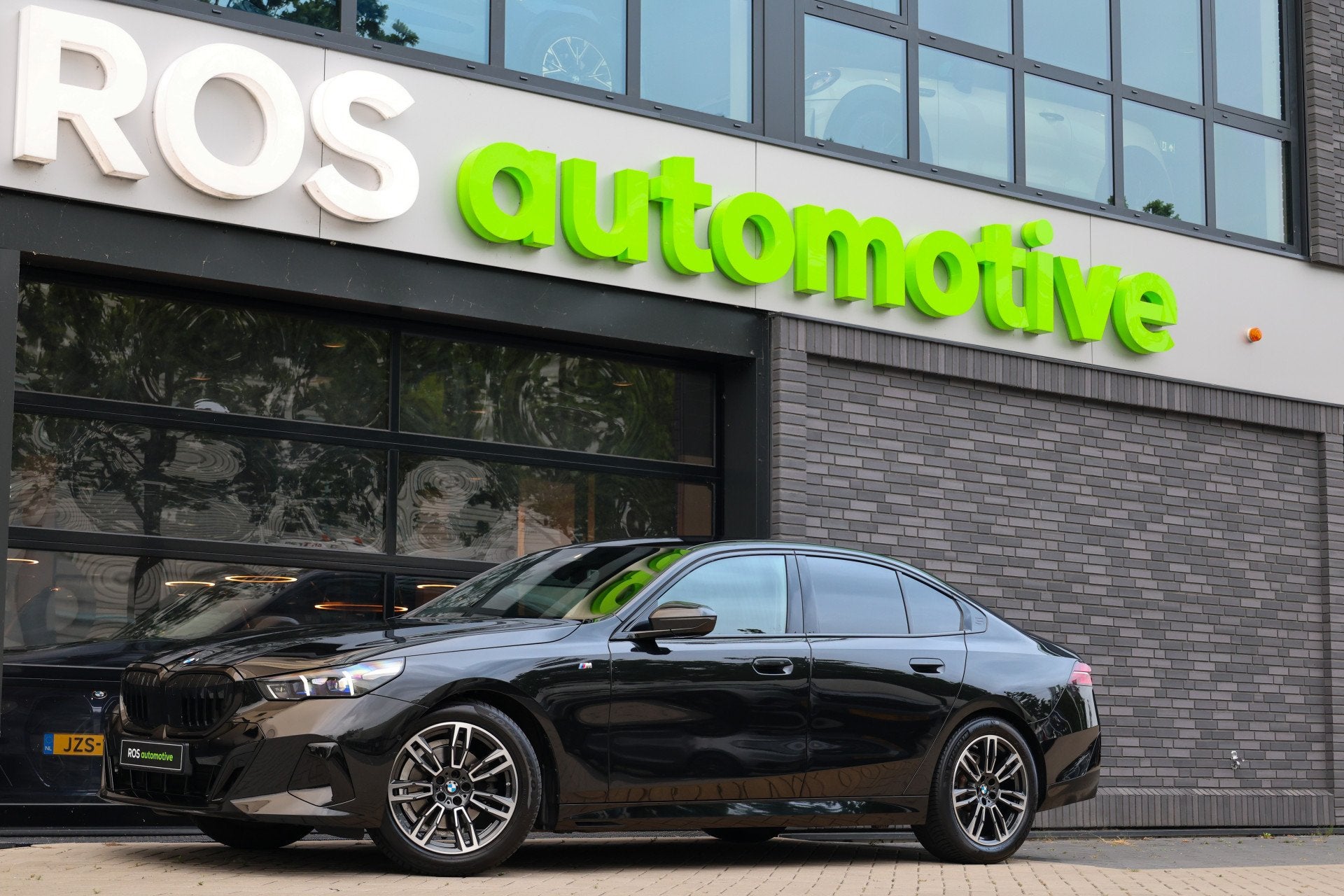 BMW 5 Serie 520i | FACELIFT | M-SPORT | MEMORY | KEYLESS | D, Auto's, Automaat, 1998 cc, Achterwielaandrijving, Gebruikt