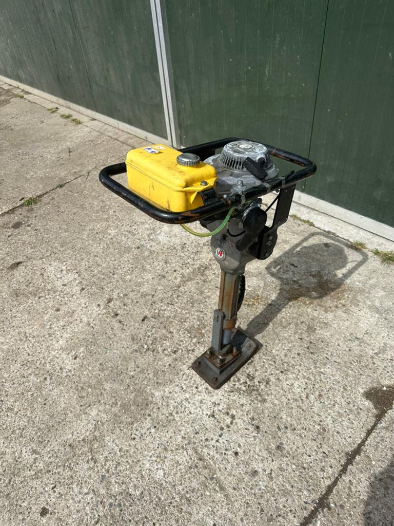 Wacker bs 30 sleuven stamper, Ophalen, Zo goed als nieuw