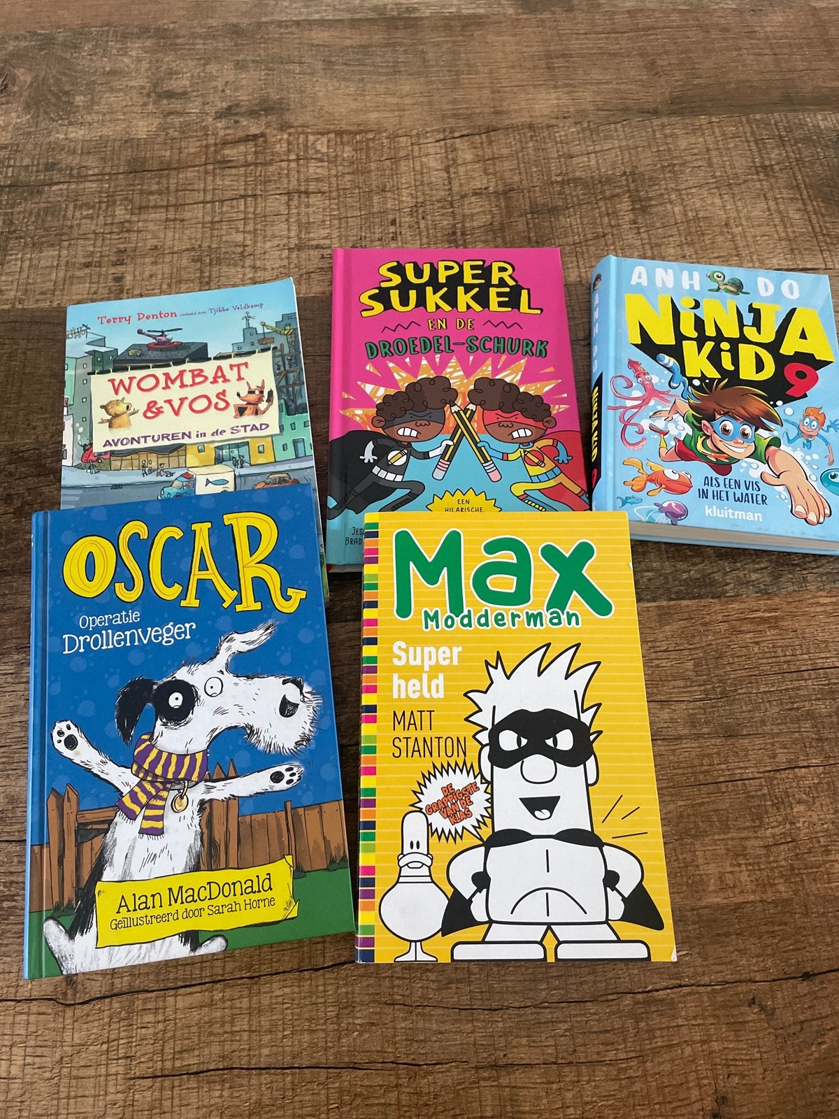 5 kinderboeken: Super Sukkel, Ninja Kid, Max Modderman, Osca, Ophalen of Verzenden, Zo goed als nieuw, Fictie algemeen