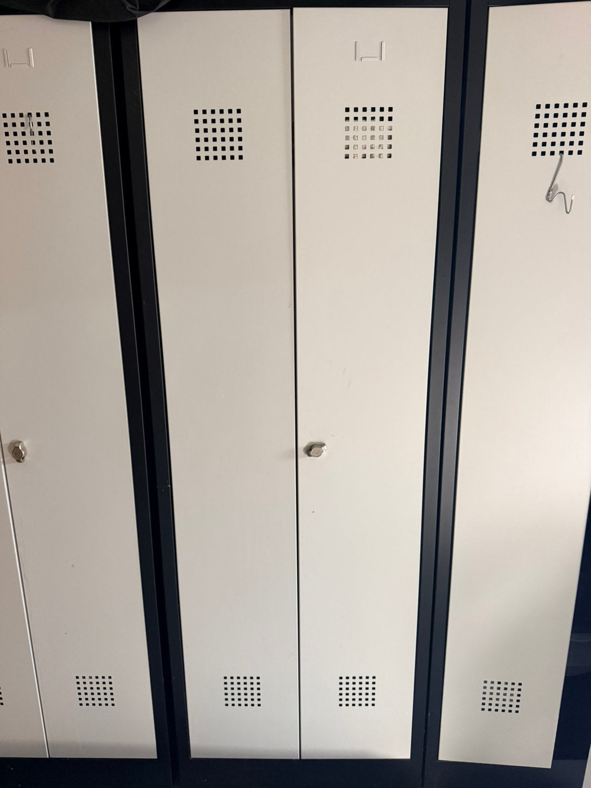 Stalen kast, Ophalen, Zo goed als nieuw
