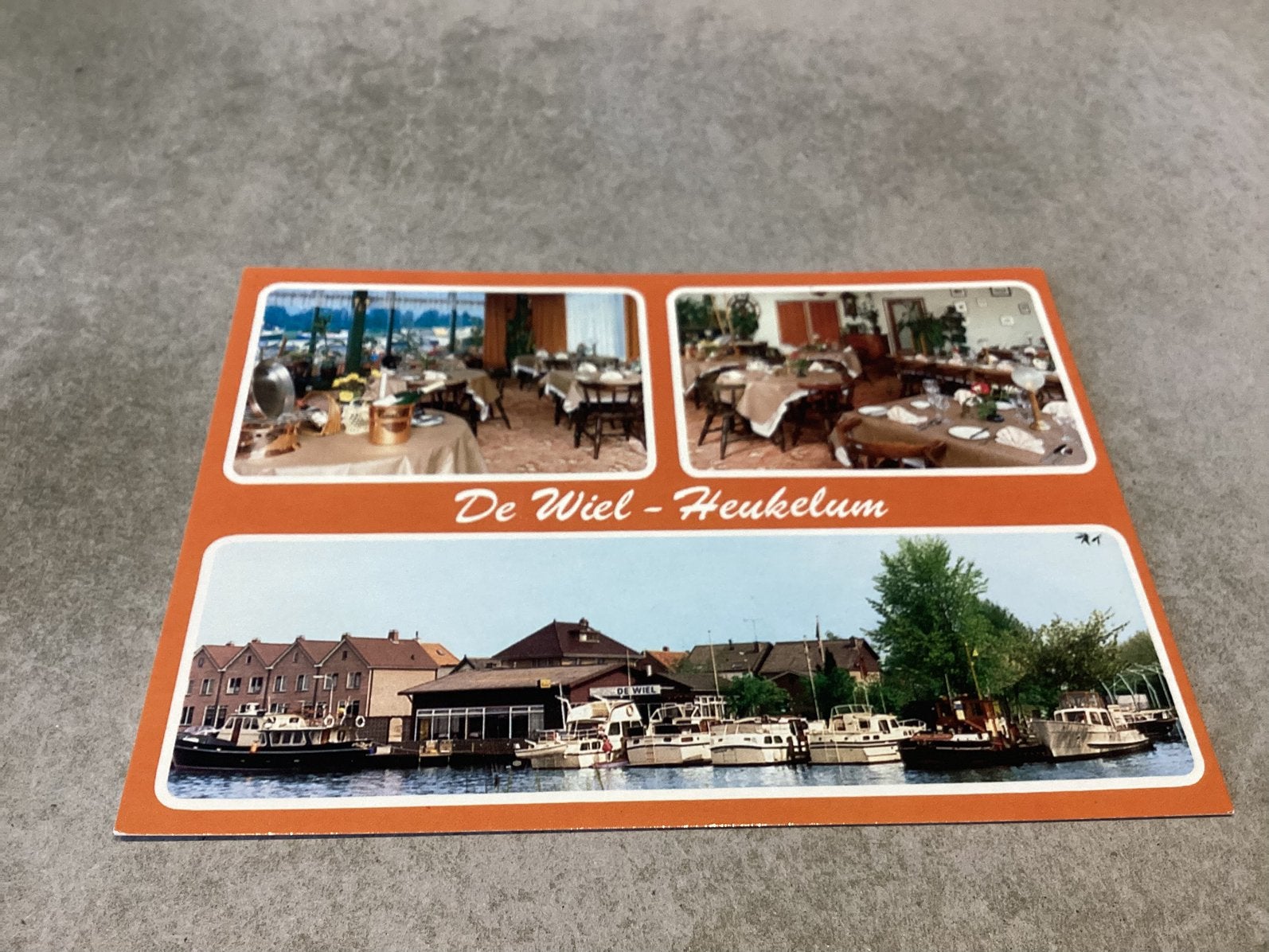 Heukelum.        Cafe Restaurant ,, De Wiel”, Ophalen of Verzenden