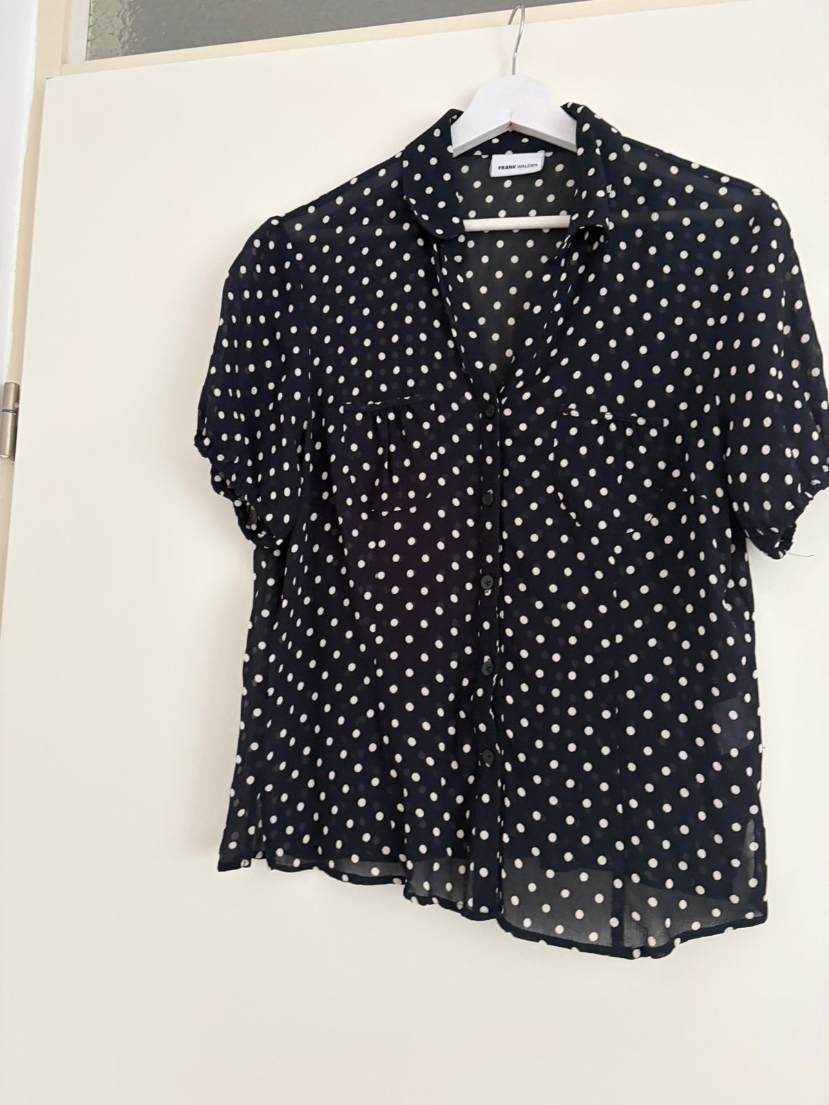 Heel schattig shirt met stippen van Frank Walder, Maat 38/40 (M), Zwart, Ophalen of Verzenden, Korte mouw
