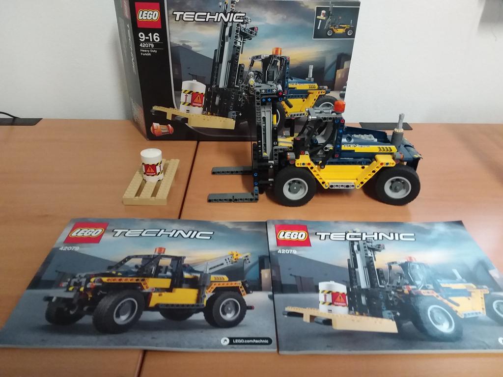 Lego set 42079 heftruck, Ophalen