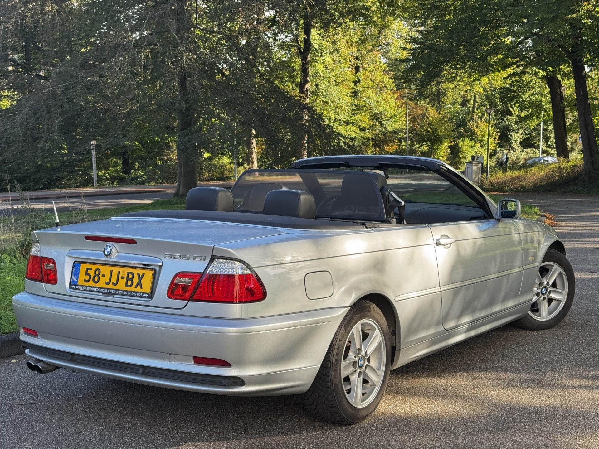 BMW 3 Serie 325ci AUT CABRIO + HARDTOP MOOI ZWART LEDER, 6 C, Auto's, Automaat, Achterwielaandrijving, Gebruikt, Cabriolet
