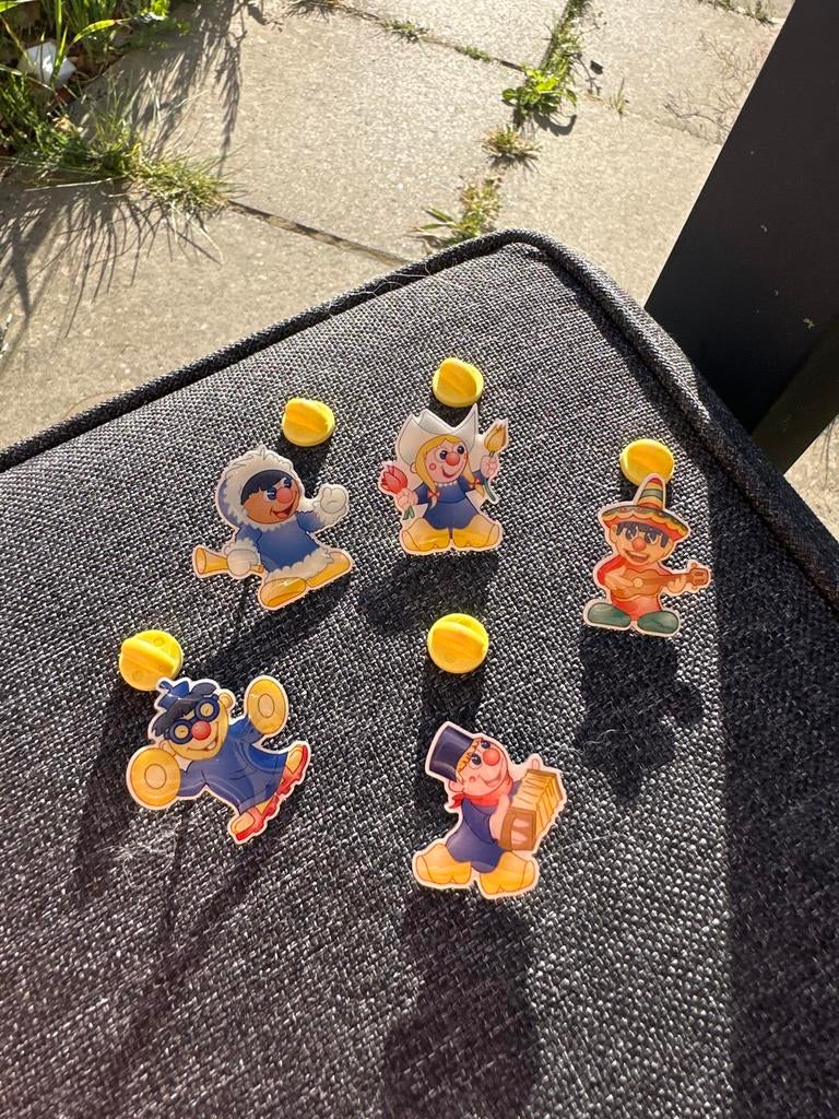 Efteling Carnaval Festival Pins - Complete Set, Ophalen of Verzenden, Gebruikt, Button of Speldje