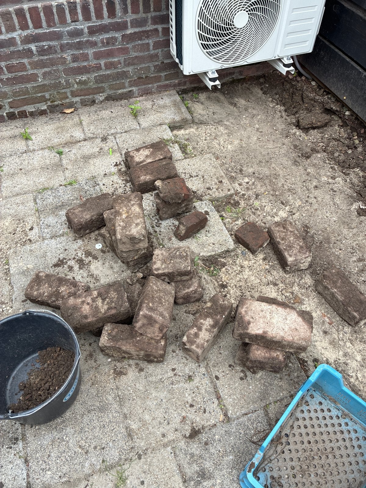 Rode stenen gratis af te halen, Ophalen, Gebruikt, Bakstenen