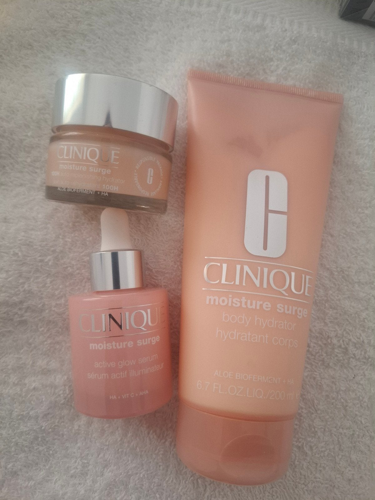 Clinique Moisture Surge Set: Hydraterende Huidverzorging, Ophalen of Verzenden, Nieuw, Gehele gezicht, Verzorging