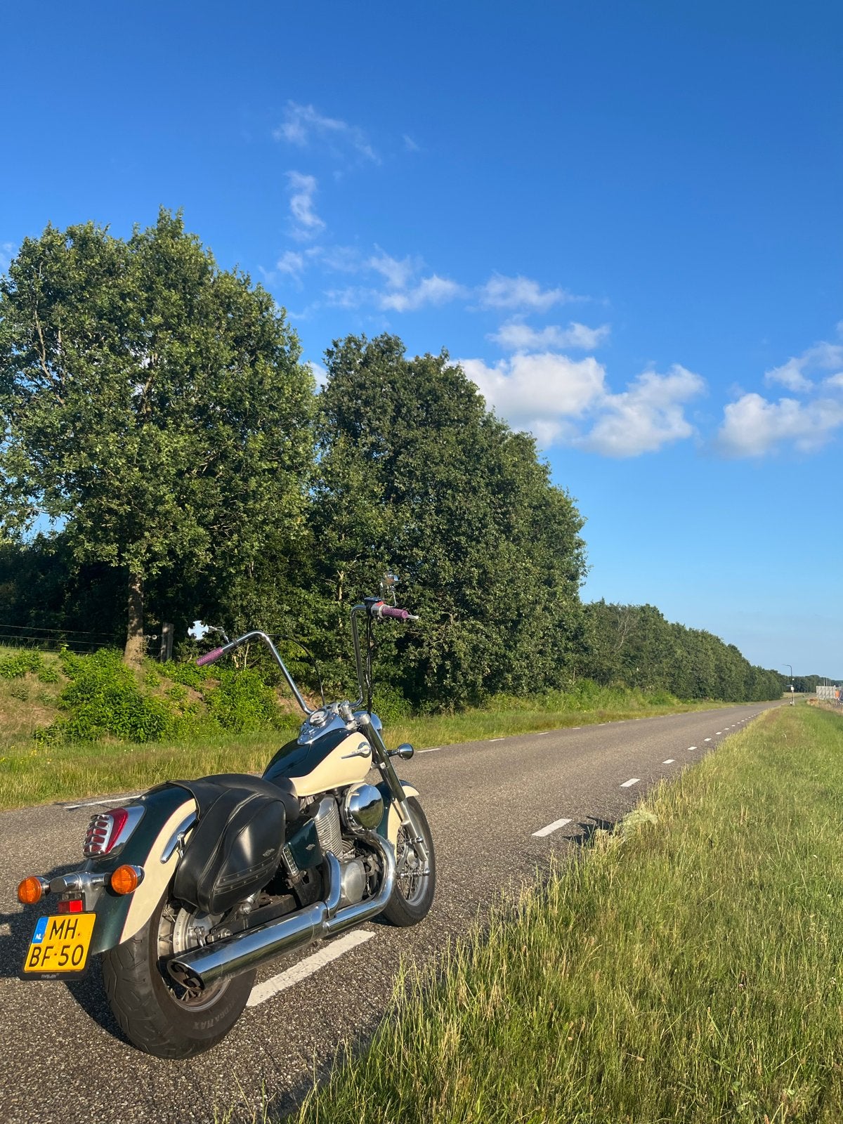 1998 Honda Shadow ACE met nieuwe banden en koppeling, Motoren, Motoren | Honda, 750 cc, 2 cilinders, Chopper, Gebruikt