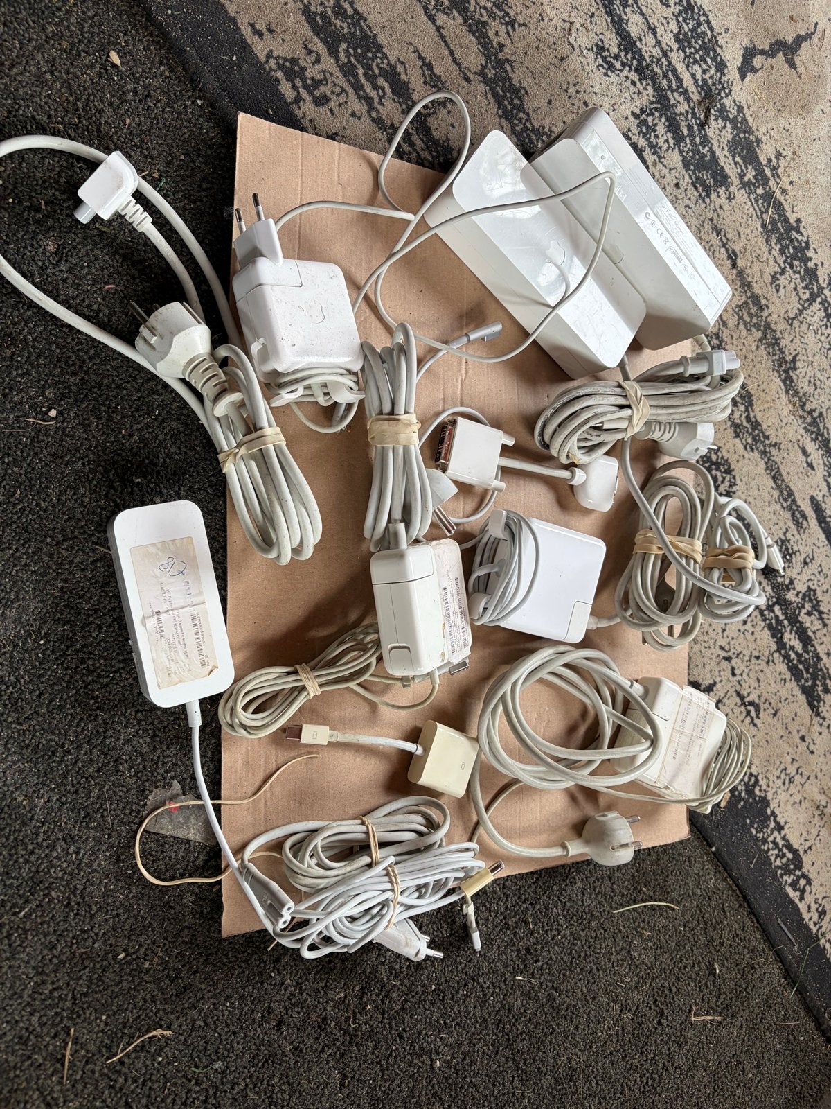 Diverse Apple Opladers en Adapters - Gebruikt, Gebruikt, Ophalen of Verzenden, Gewn, Geen