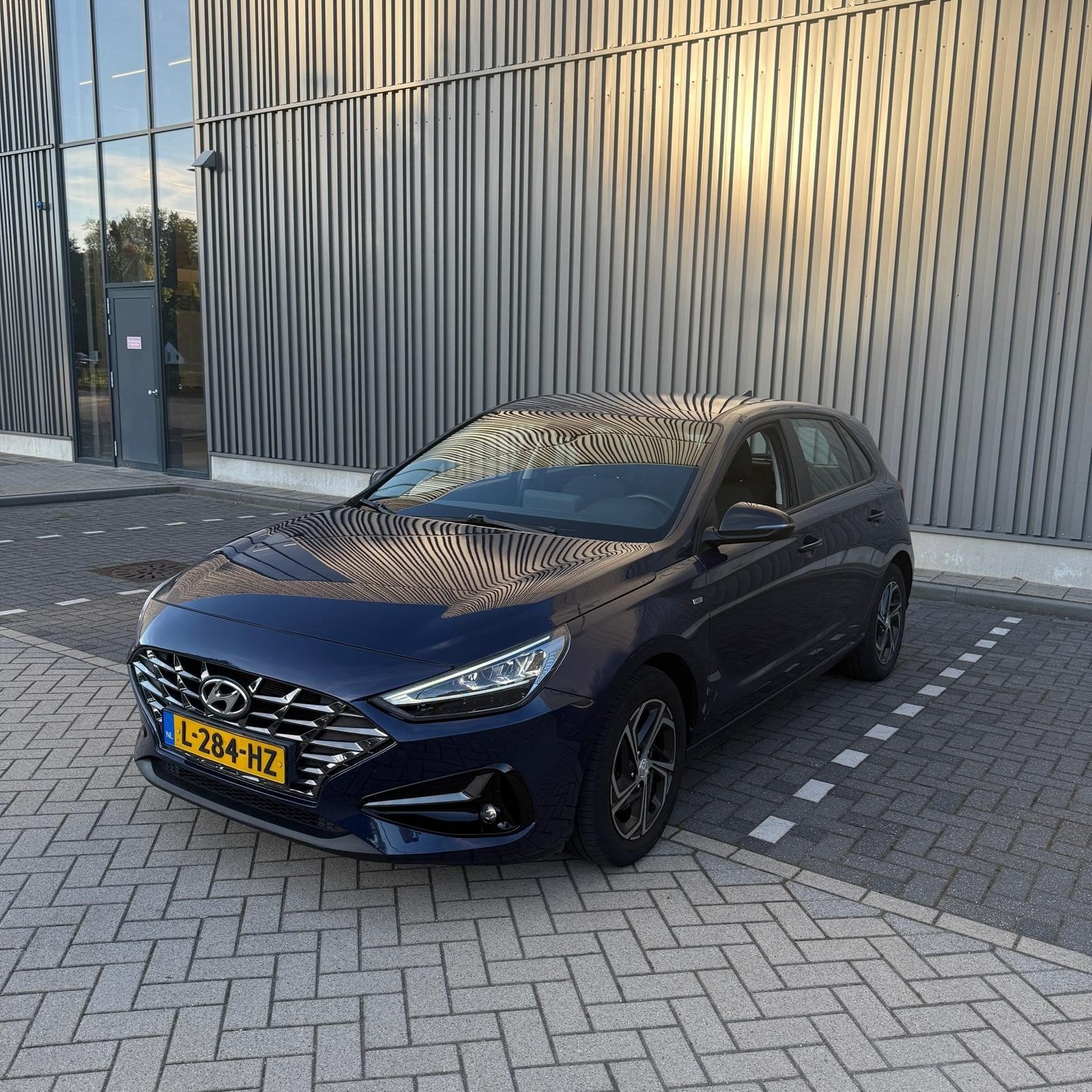 Hyundai i30 1.0 T-gdi 48V 120pk Aut 2021 Blauw, Auto's, Hyundai, Particulier, i30, ABS, Achteruitrijcamera, Adaptieve lichten