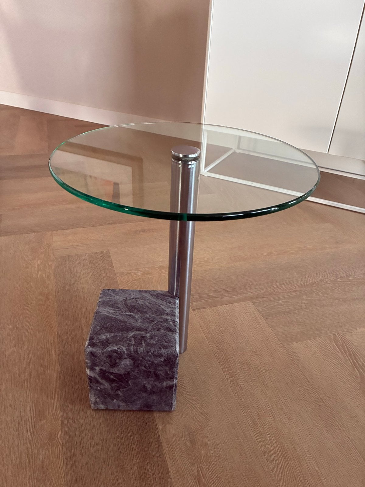 Metaform HK1 bijzettafel - Marmeren voet, RVS poot, Overige materialen, Minder dan 55 cm, Gebruikt, Rond