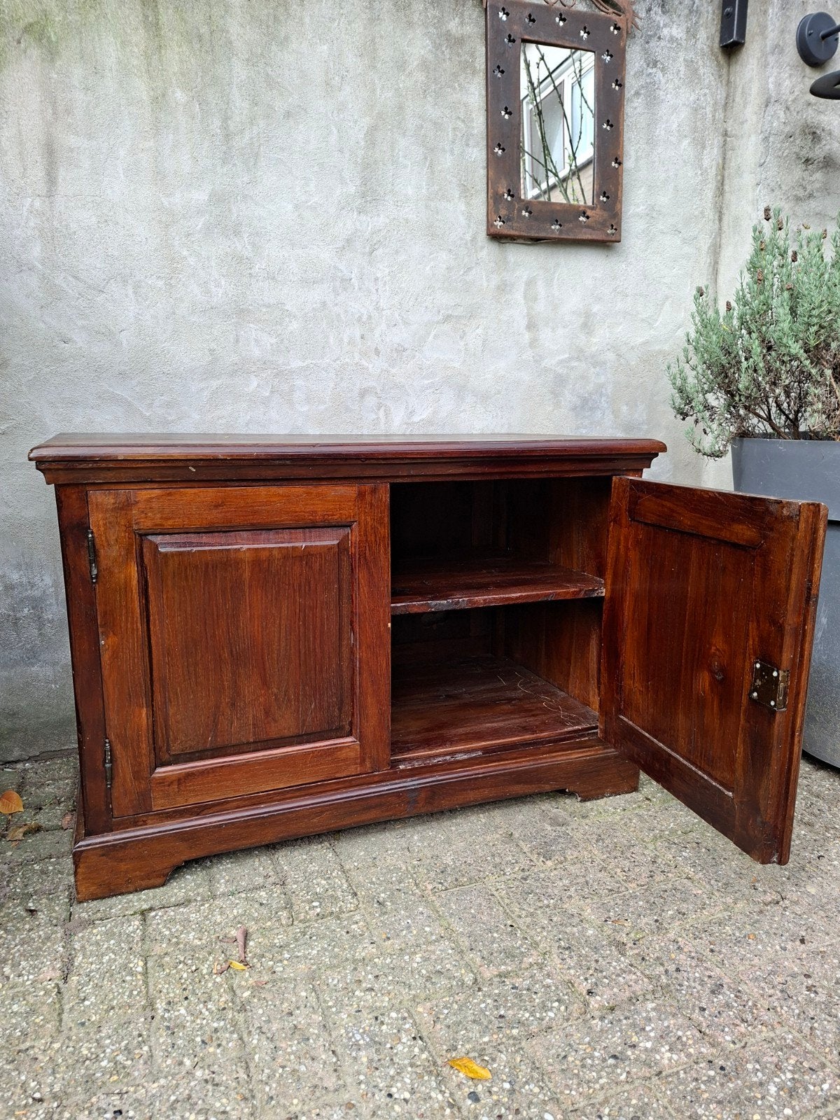 Lage kast / t.v. kast, Ophalen, Gebruikt, Teakhout, 50 tot 100 cm
