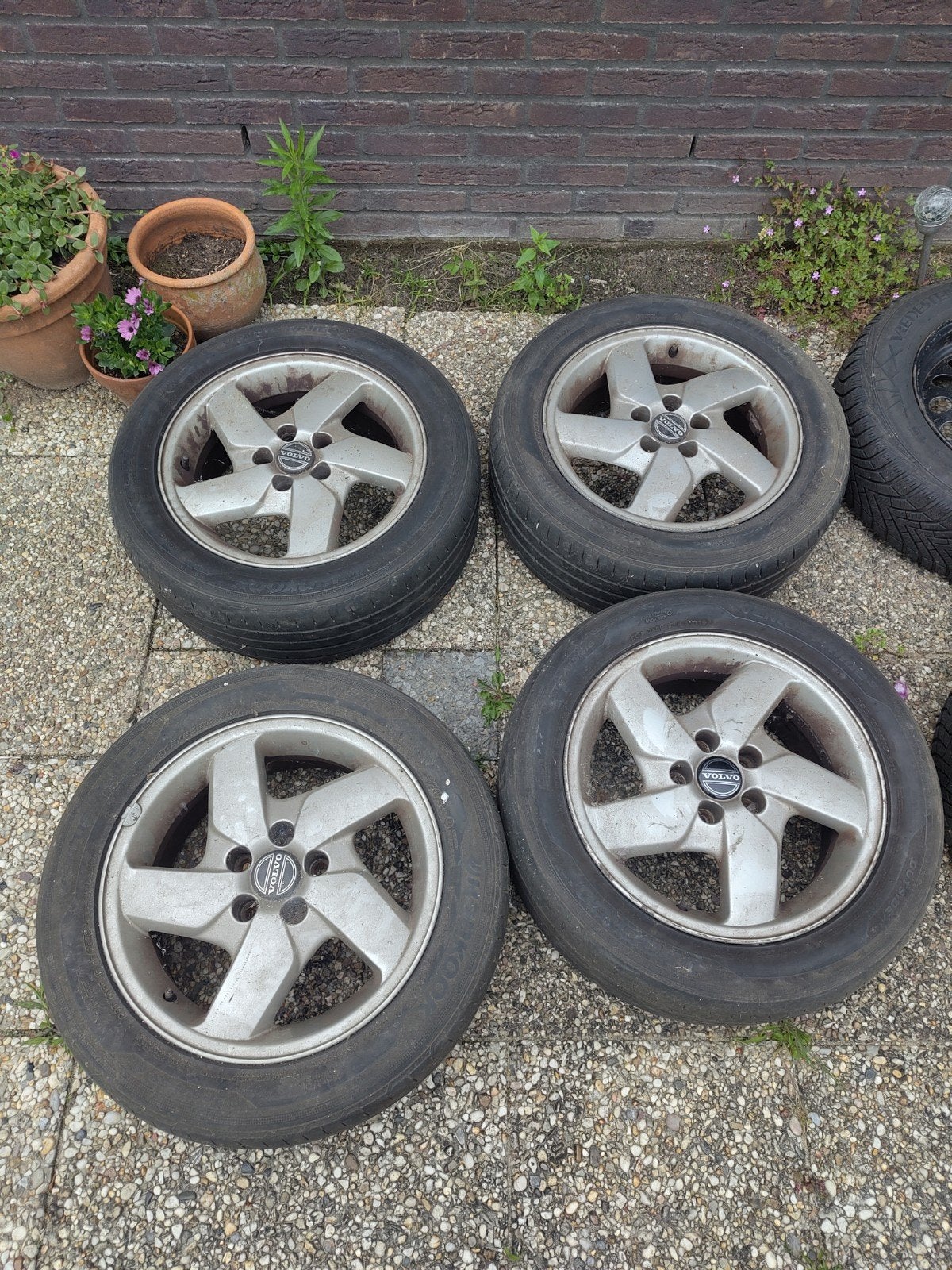 Gebruikte Volvo velgen met zomerbanden voor Volvo 940, Ophalen, Overige, Gebruikt, Overige