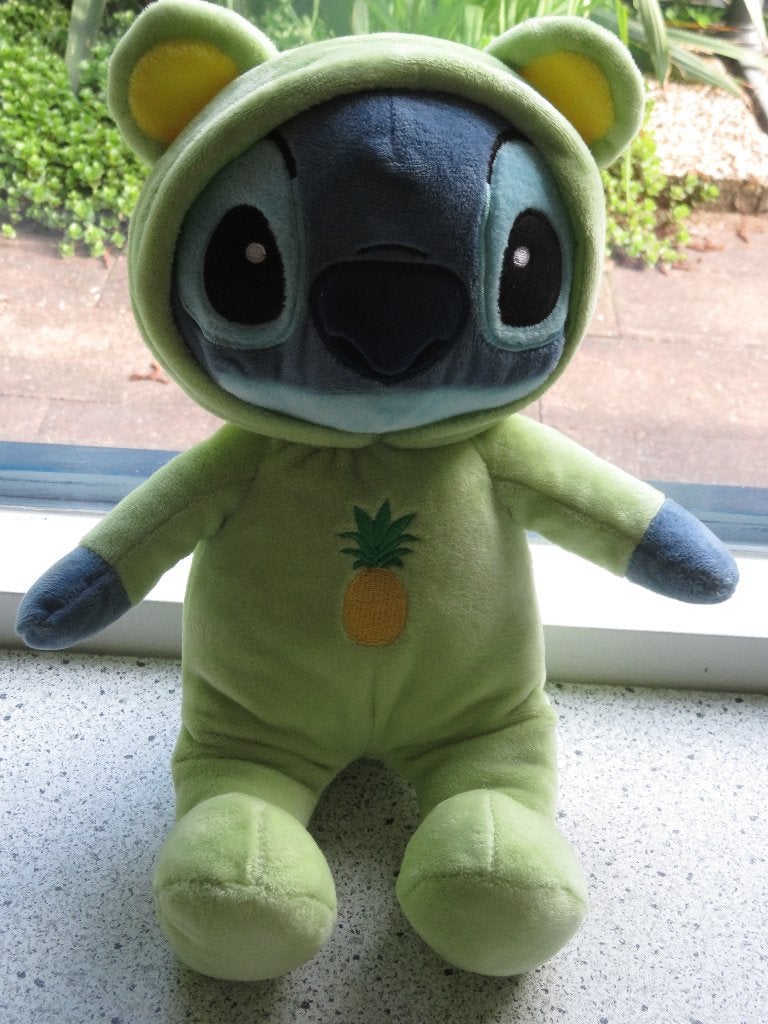 Disney Stitch in groen velours pak met ananas, Disney, Overige typen, Ophalen of Verzenden, Zo goed als nieuw