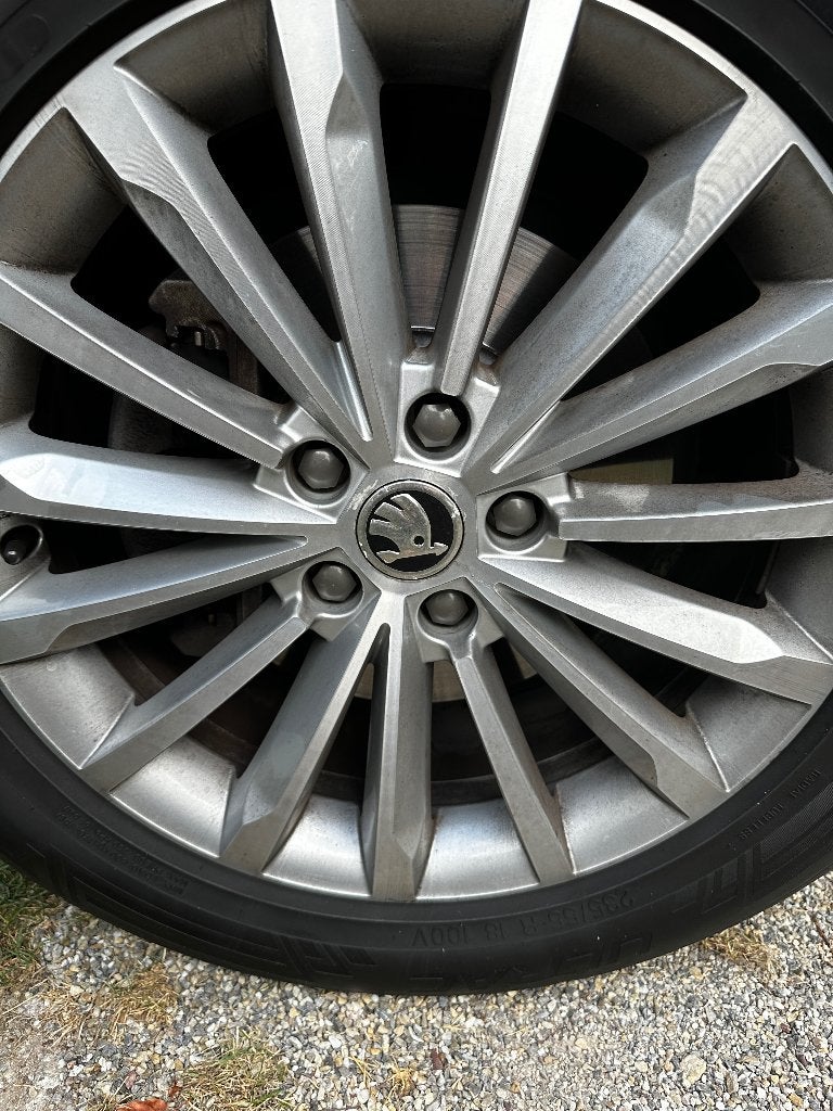 Org. 18" inch Skoda Kodiaq velgen + 235/55/18 Vredestein, Ophalen, 18 inch, Gebruikt, Banden en Velgen