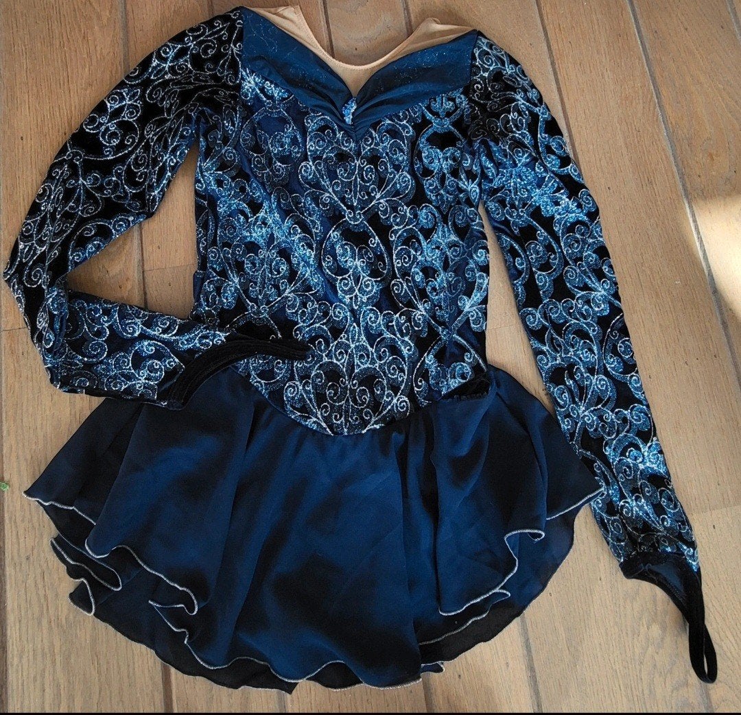 Voltige / schaats of turn pakje maat xs, Sport en Fitness, Blauw, Ophalen of Verzenden, Zo goed als nieuw, Turnpak(je)