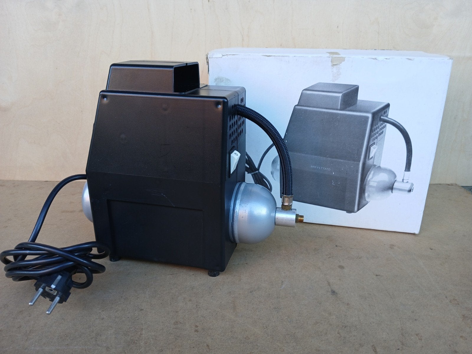 Brevettato airbrushcompressor, Gebruikt, Ophalen of Verzenden, Minder dan 200 liter/min, Minder dan 6 bar