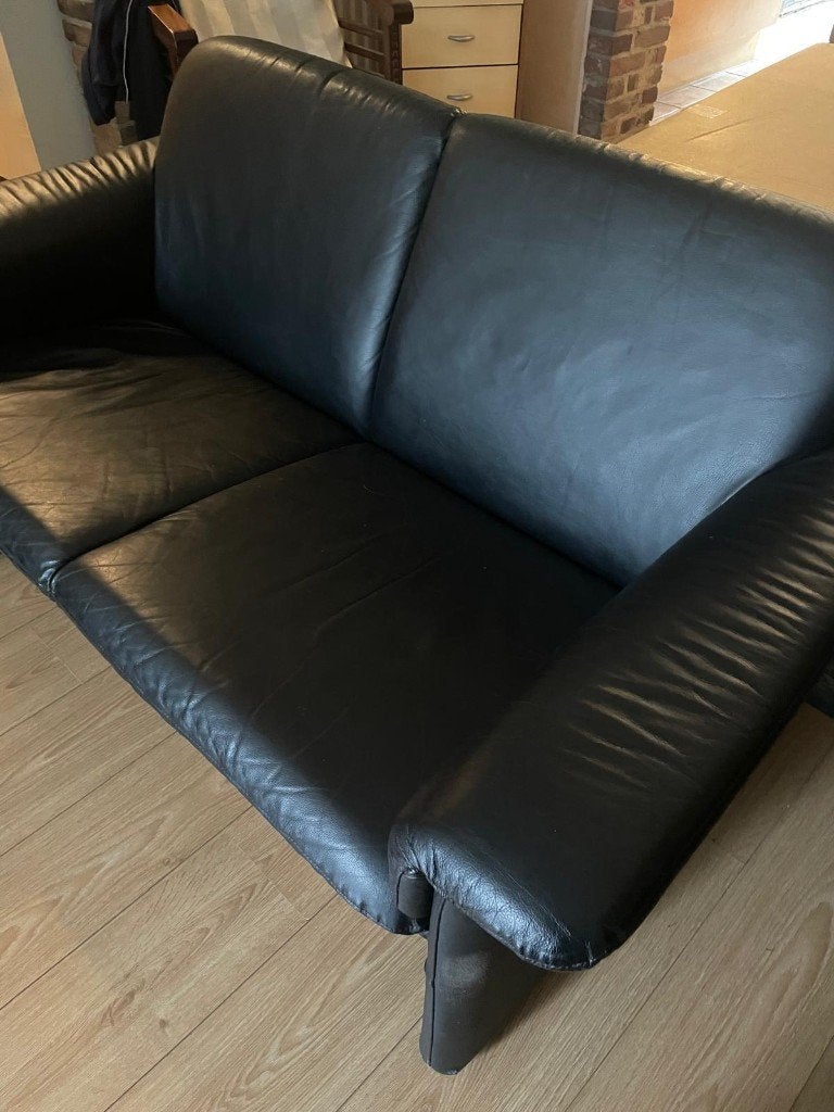 zwarte leren bank 2 zits, Ophalen, Gebruikt, 150 tot 200 cm, Tweepersoons
