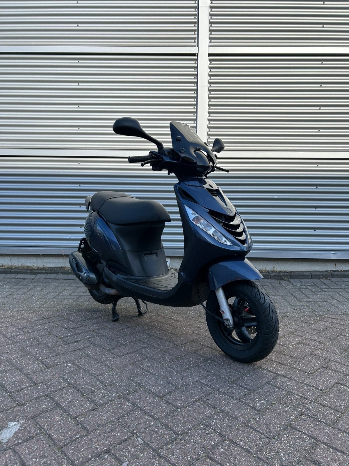 Piaggio Zip 2023– slechts 5500 KM – Zeer nette staat, Fietsen en Brommers, Ophalen, Piaggio yamaha, Overige modellen, Piaggio