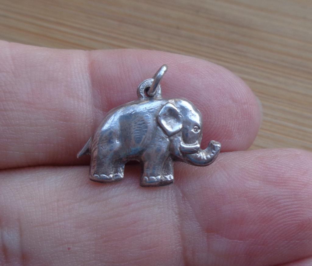 zilveren vintage bedel olifant [563], Overige merken, Verzenden, Zo goed als nieuw, 1 bedel