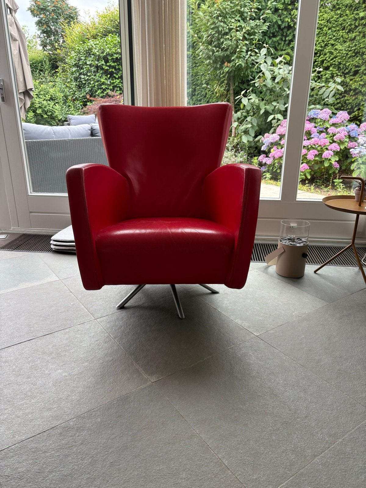 Design fauteuil rood leer - Jess, Ophalen, Zo goed als nieuw, Leer, 75 tot 100 cm