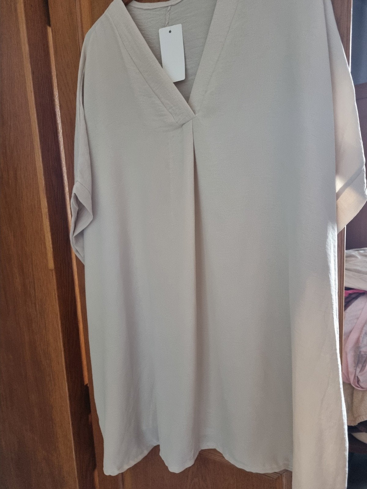 Nieuwe beige blouse met korte mouwen, Beige, Maat 46/48 (XL) of groter, Nieuw, Ophalen of Verzenden
