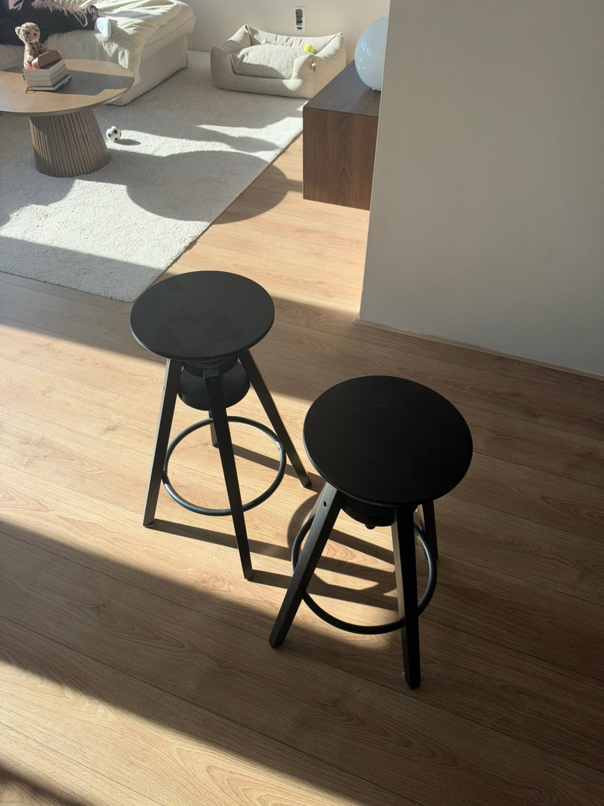 2 x ikea DALFRED Barkruk zwart, 2 krukken, Ophalen of Verzenden, Zo goed als nieuw, 60 tot 90 cm