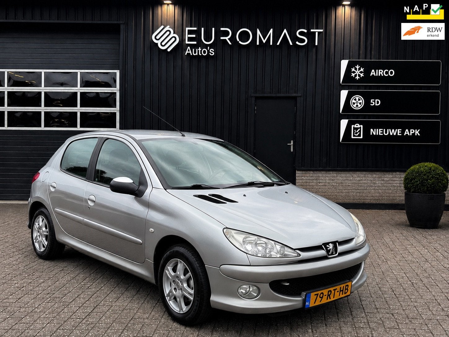 Peugeot 206 Gereserveerd!, Auto's, Peugeot, Voorwielaandrijving, Stof, 31 €/maand, 4 cilinders