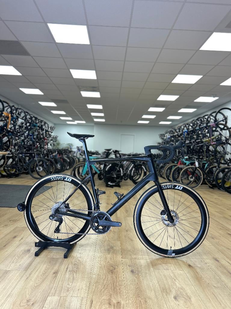 BMC Roadmachine 01 Di2 Carbon Racefiets, Ophalen, Zo goed als nieuw, Overige typen