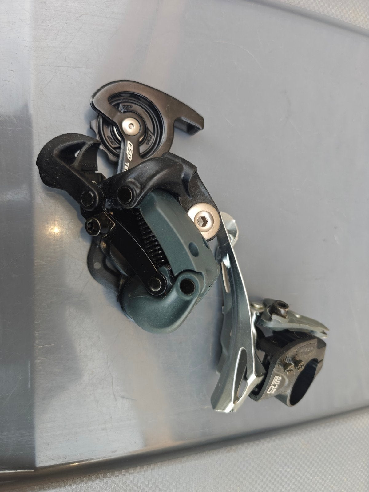 nieuwe sram 5.0 voor en achterderailleur, Fietsen en Brommers, Ophalen of Verzenden