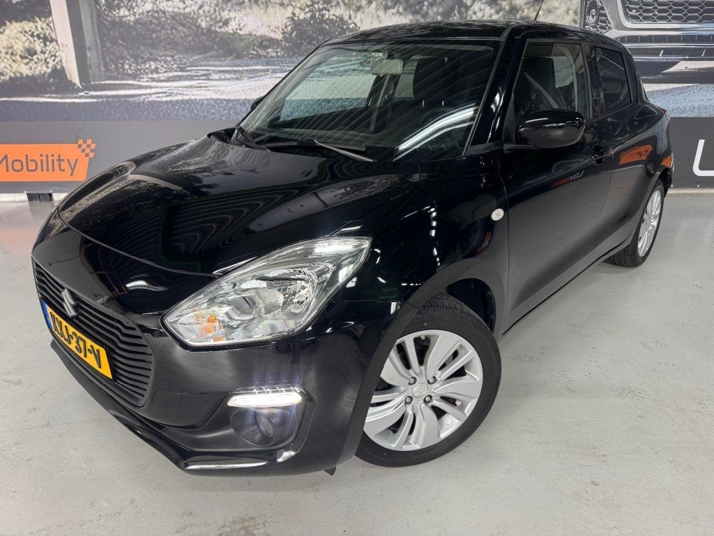 Suzuki SWIFT Comfort 1.2 Smart Hybrid 90 PK / Rijklaar / Cam, Auto's, Voorwielaandrijving, Gebruikt, 4 cilinders, Met garantie (alle)