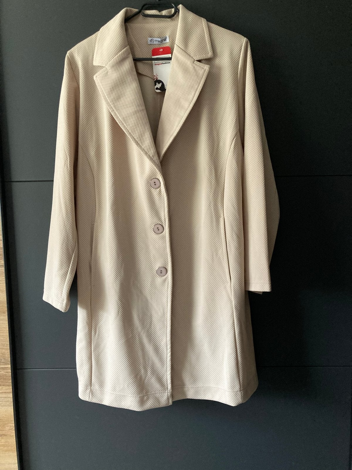 Nieuwe Magna blazer zand wafelmotief maat 44/46, Kleding | Dames, Ophalen of Verzenden, Nieuw