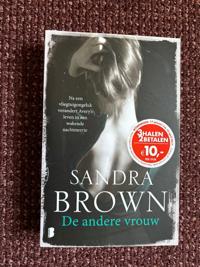 Sandra Brown, De andere Vrouw, Ophalen of Verzenden, Gelezen