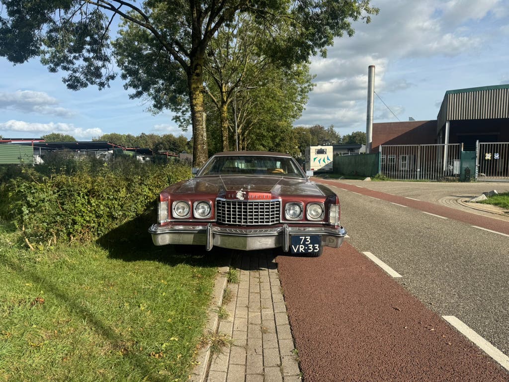 Ford Usa Thunderbird 7.5 AUT 1975 Rood, foto 2