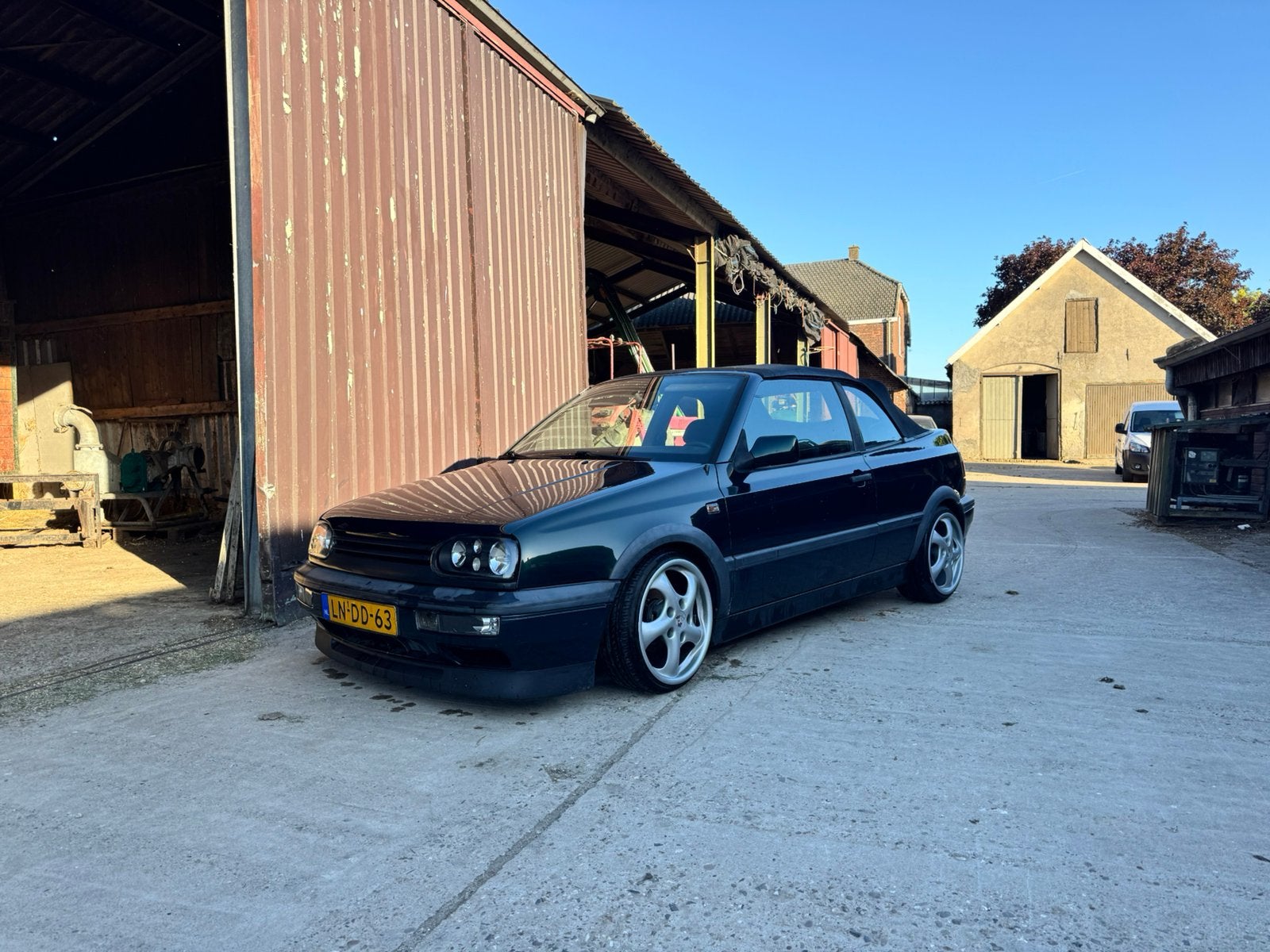 Golf 3 cabrio, Voorwielaandrijving, Stof, Zwart, 4 cilinders