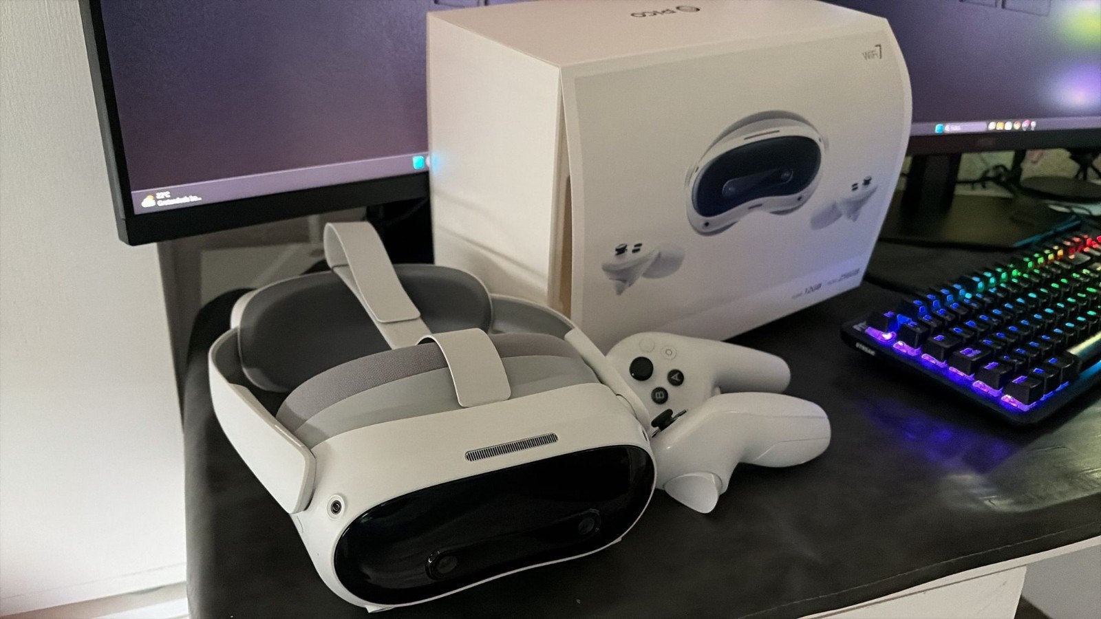 Pico 4 Ultra 256 GB VR-bril - Zo goed als nieuw + linkkabel, Spelcomputers en Games, Ophalen of Verzenden, Zo goed als nieuw, Overige platformen
